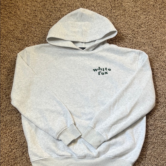 White Fox Boutique Lounge Set - Picture 2 of 7